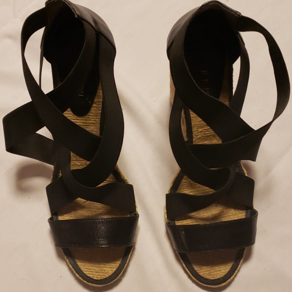 Wedge shoes